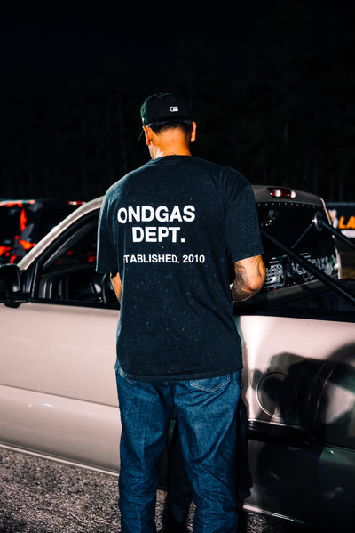 ONDGAS DEPT. Established 2010 shirt (StoneWash/WHITE)